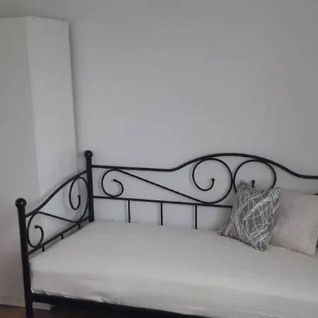 Apartman Megi & Studio Apartman Tomi - Self Check In Krapina Exterior photo